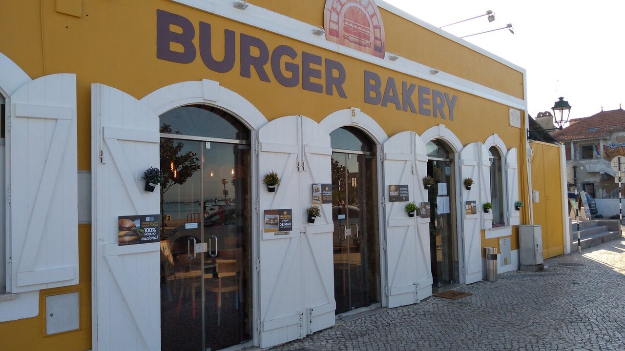 Burger Bakery - Amora