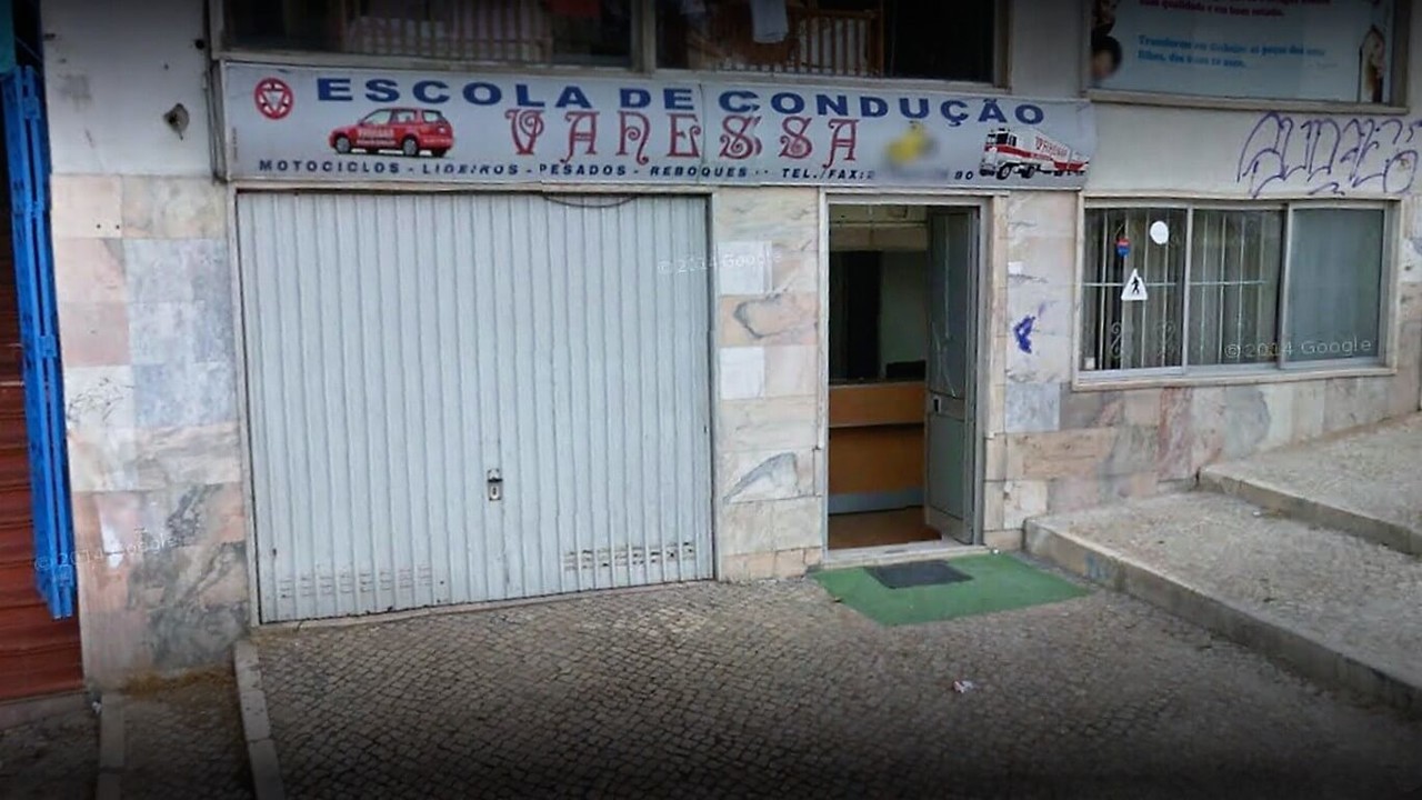 Escola de Condução Vanessa